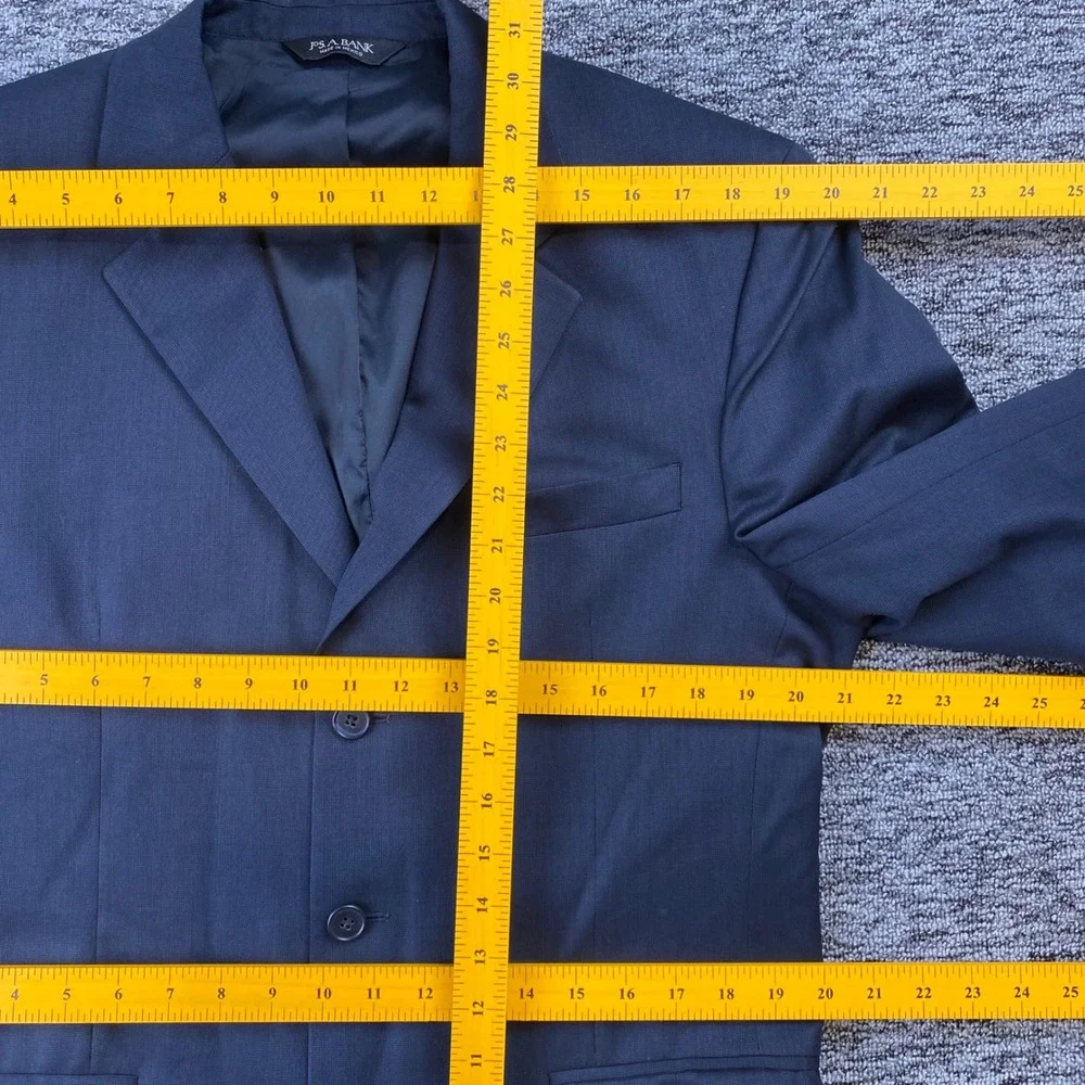 Jos A Bank Mens 39R Navy Blue 100 Wool Blazer Sport Coat Made in Mexico